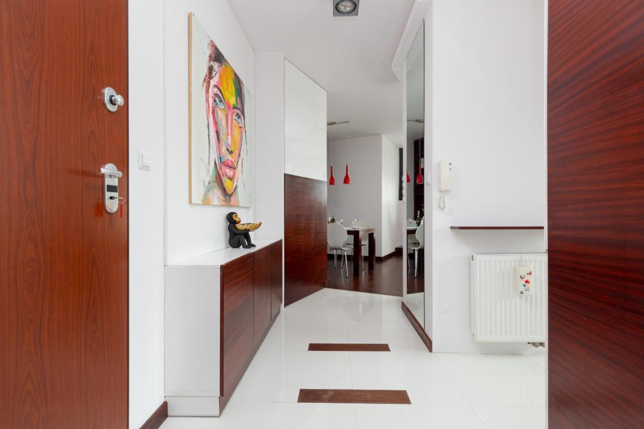 Spacious With A Hammock And Terrace By Renters Prestige Apartament Warszawa