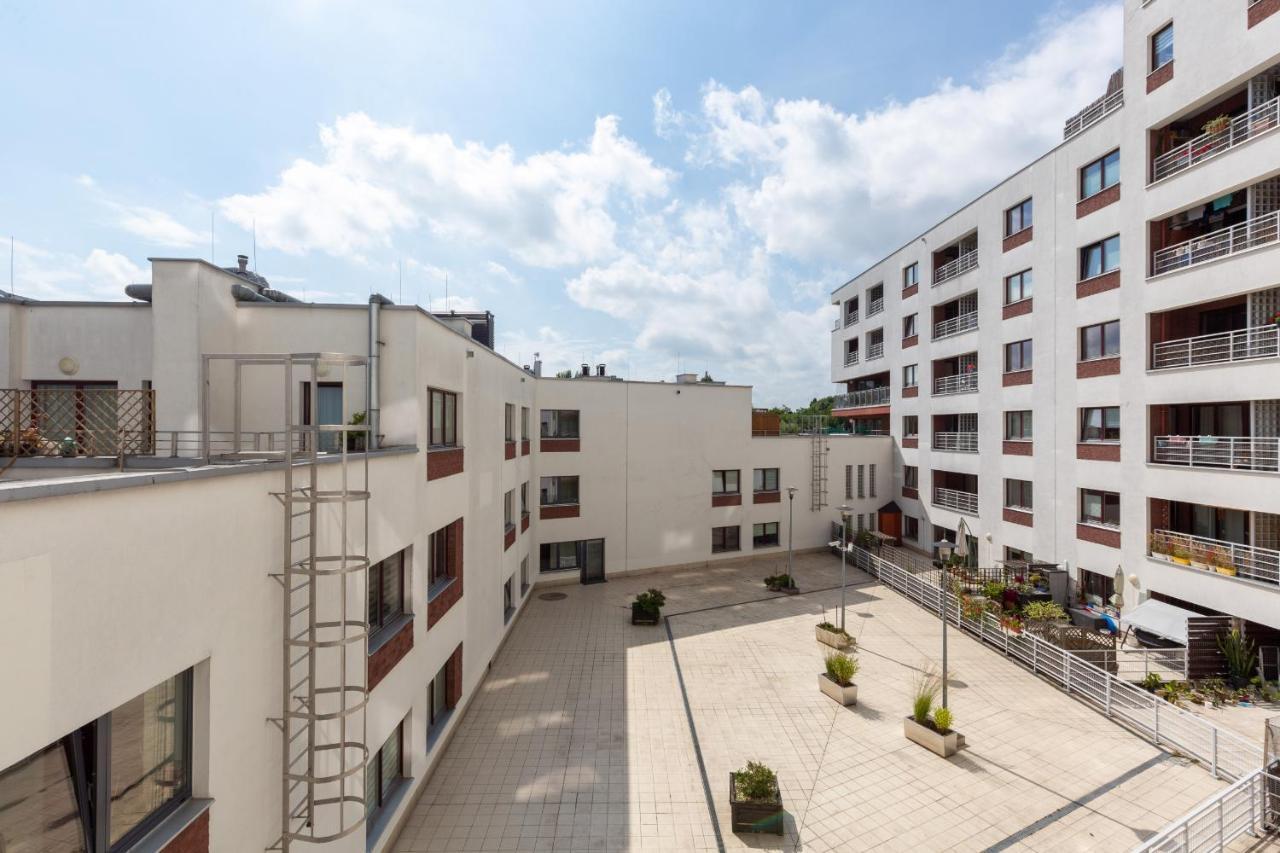 Spacious With A Hammock And Terrace By Renters Prestige * Warszawa